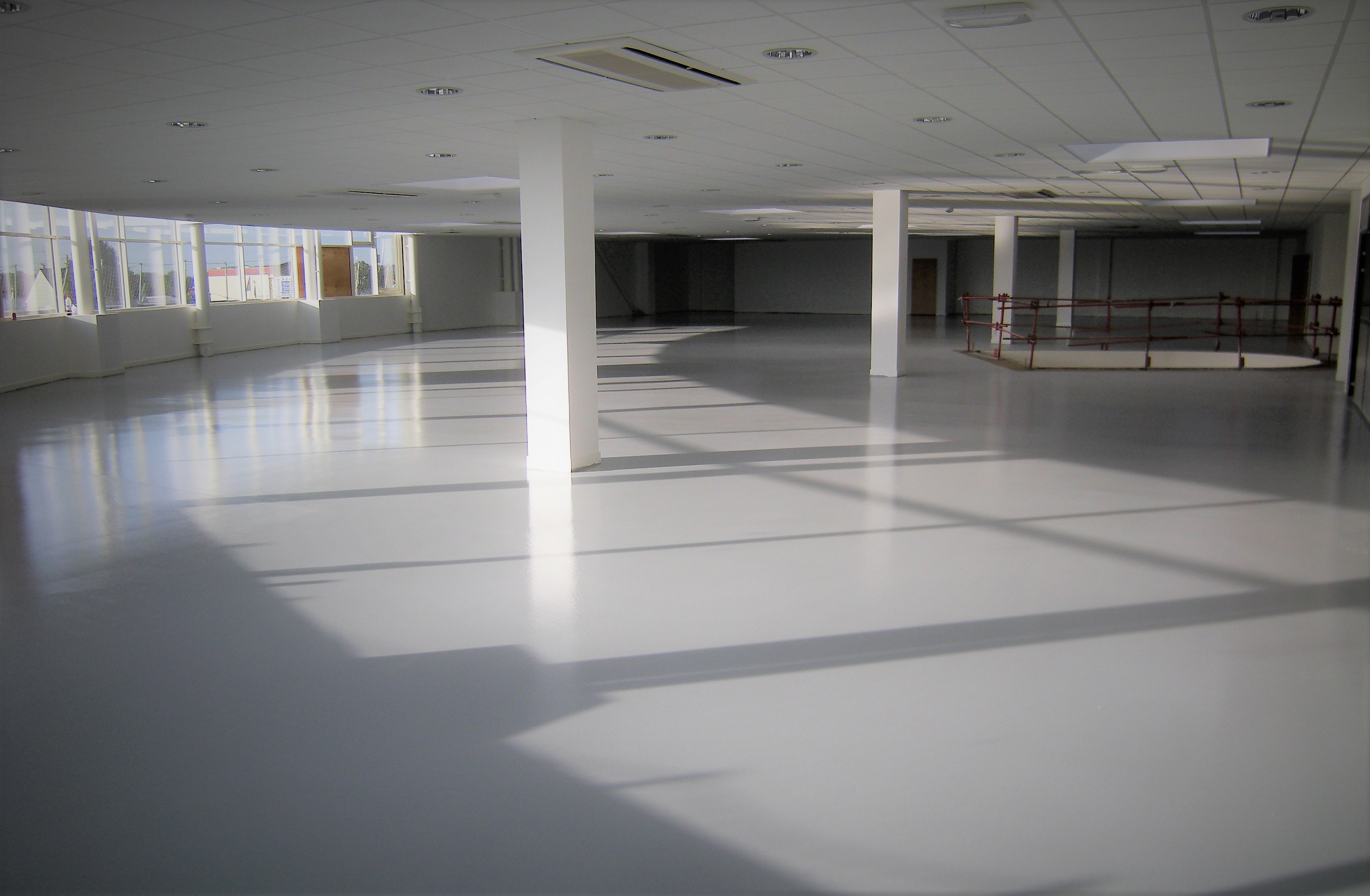 sol-en-resine-epoxy-un-sol-efficace-contre-tous-types-de-terrains-dans-lessonne-91